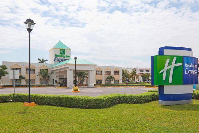 Holiday Inn Express Cancun Zona Hotelera 3* Мексика, Канкун
