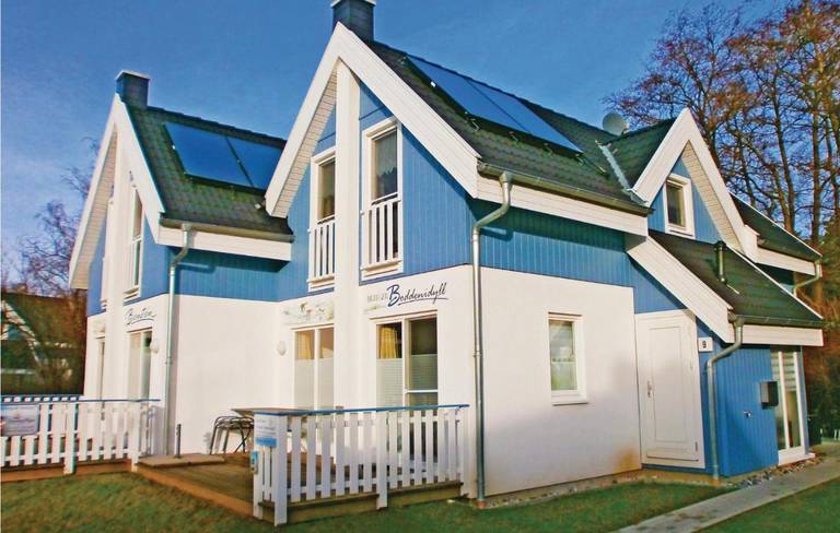 Two-Bedroom Holiday home Breege OT Juliusruh with a Fireplace 03