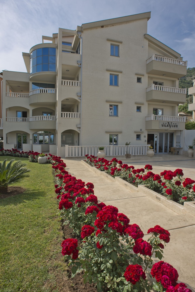 Villa V Lux 4*