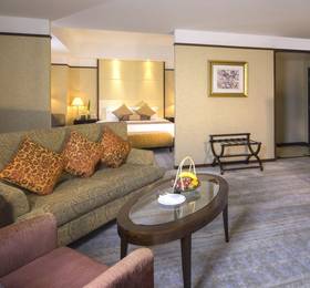 Howard Johnson Pearl Plaza Wuhan в Ухане