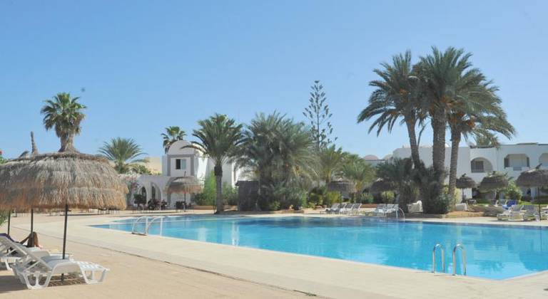 Cedriana Hotel