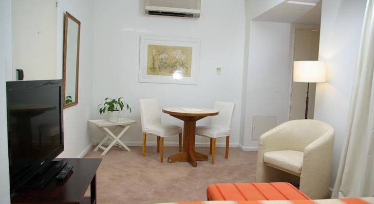 Loi Suites Esmeralda Apart Hotel