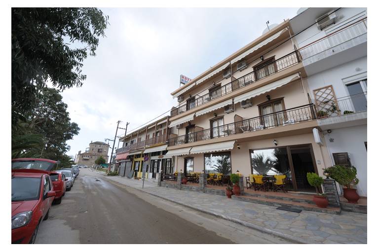 Akrogiali Hotel