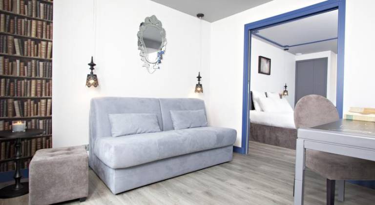 Mademoiselle Hotel