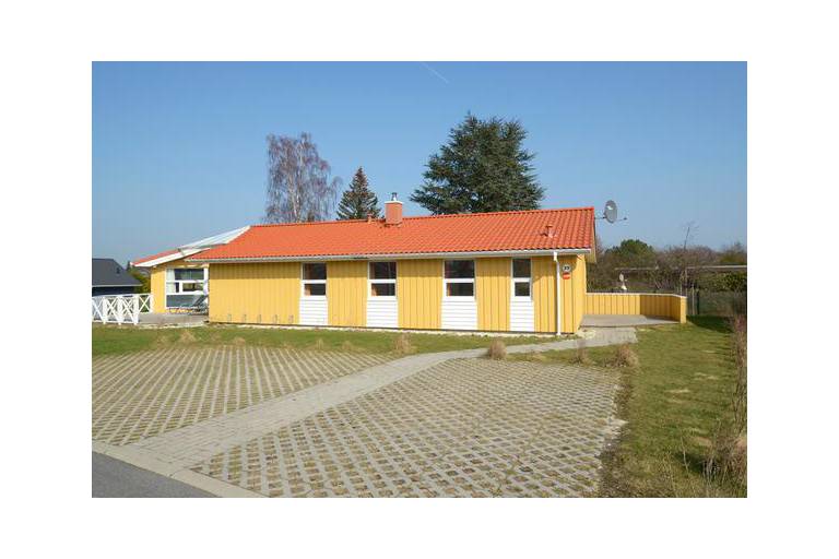 Five-Bedroom Holiday home in Gromitz 2