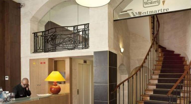 Hotel The Playce by Happyculture