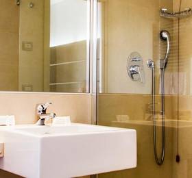 Base Hotel To Stay в Венеции