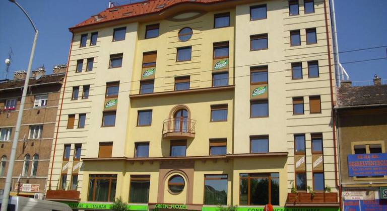 Green Hotel