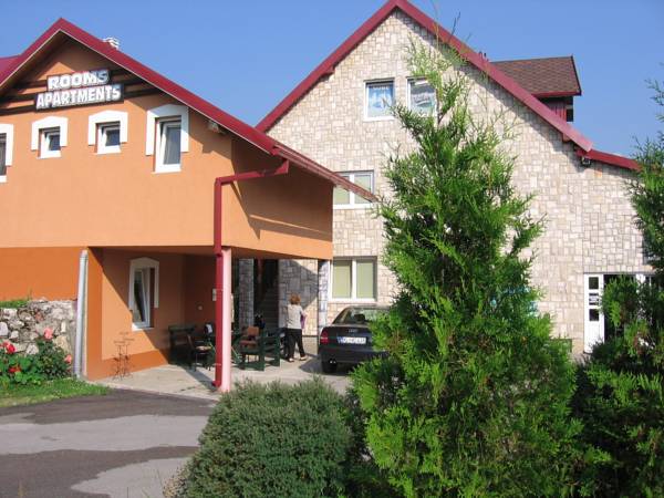 Tokovic Apartments 3*