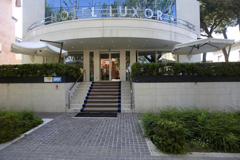 Hotel Luxor