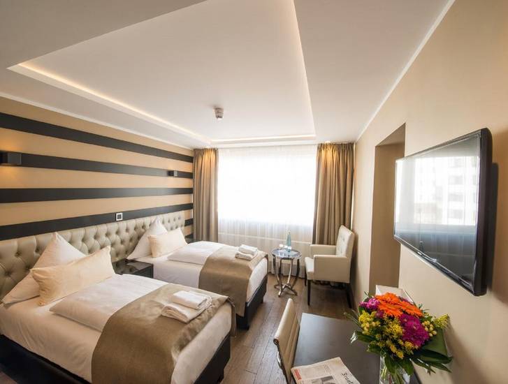 Skyline Hotel 4* Германия, Франкфурт-на-Майне