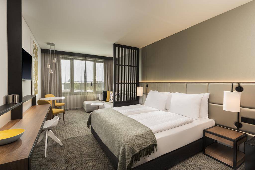 Adina Apartment Hotel Frankfurt Westend 4*