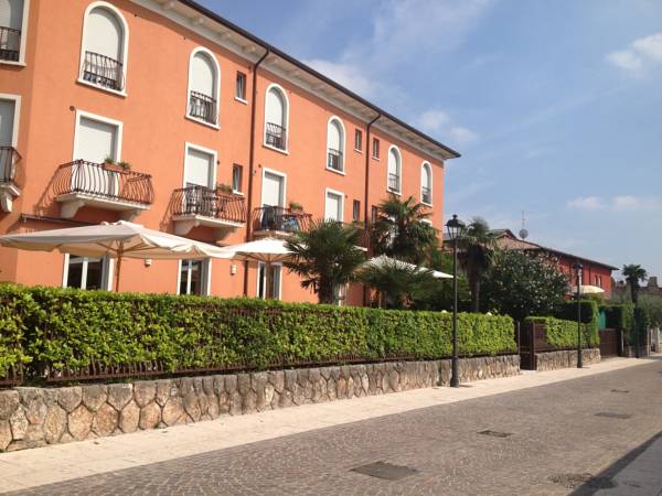 Benacus Hotel