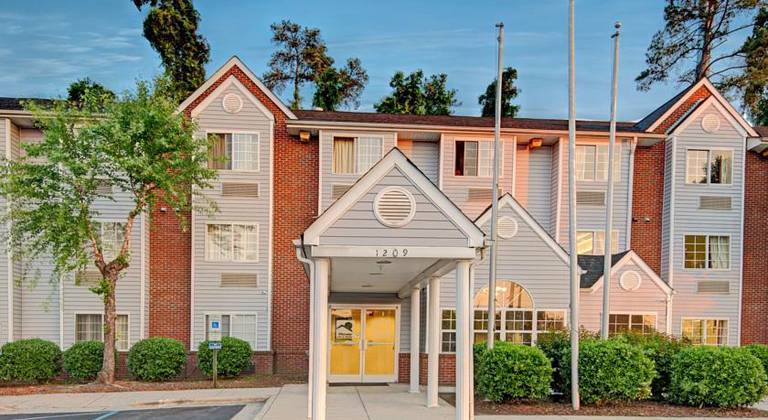 Microtel Inn & Suites by Wyndham Charlotte Airport