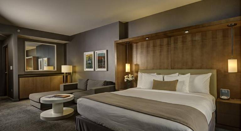 Loews Chicago O'Hare Hotel