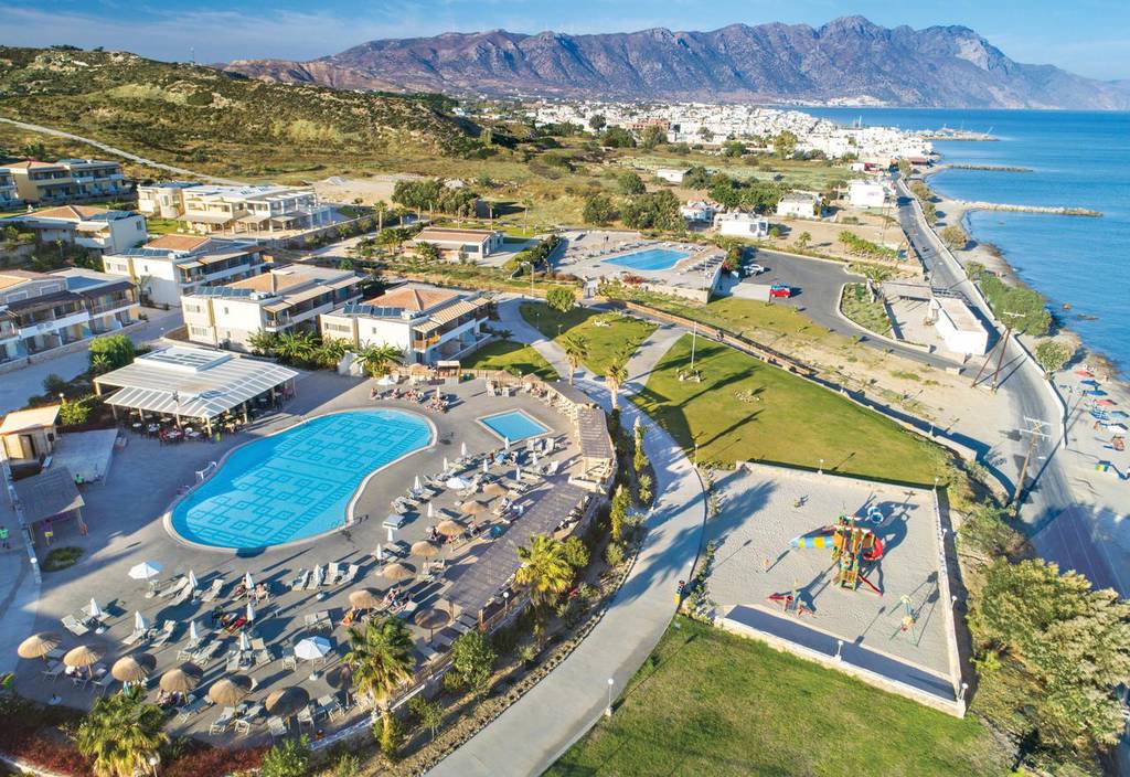 Grand Blue Beach Hotel 5*