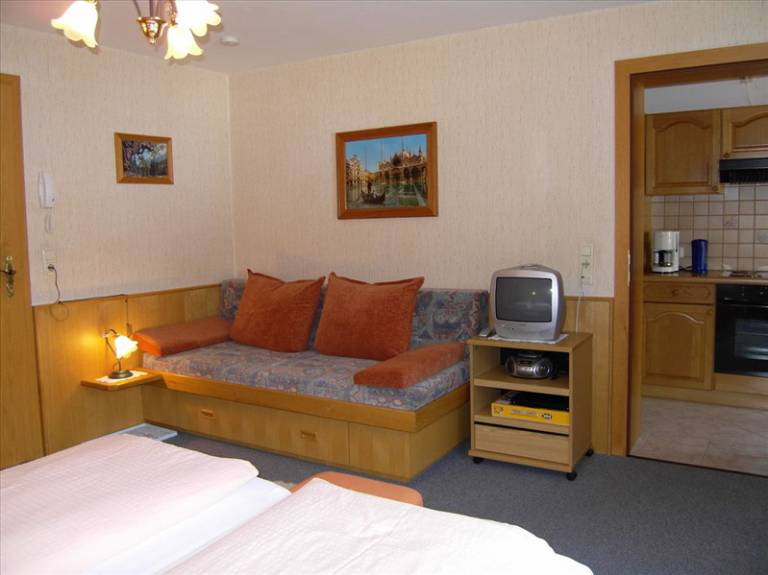 Haus Grunbergblick - Theresia Hotter