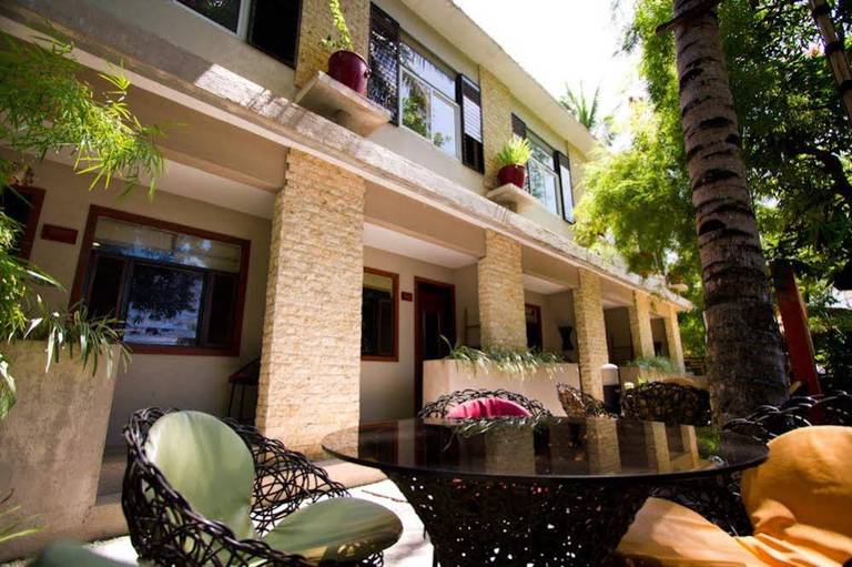 Veli's Inn Boracay