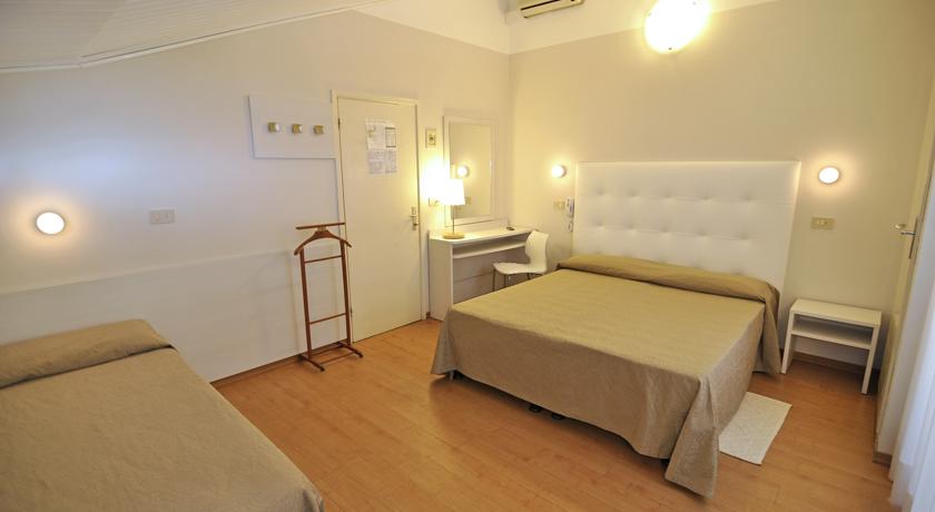 Hotel Eliseo 3*