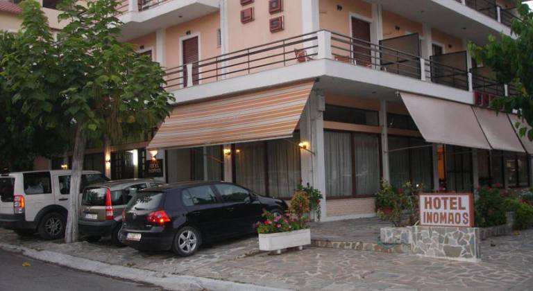 Inomaos Hotel