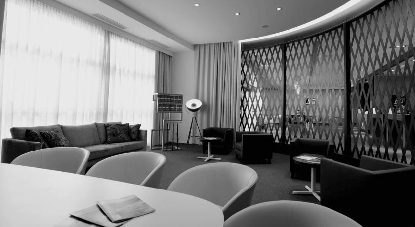 Best Western Premier CHC Airport 4*