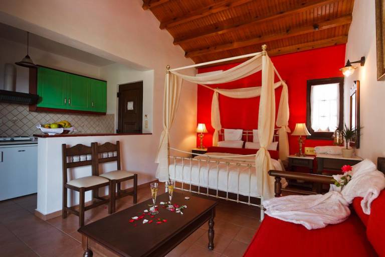 Hovolo Hotel Apartments