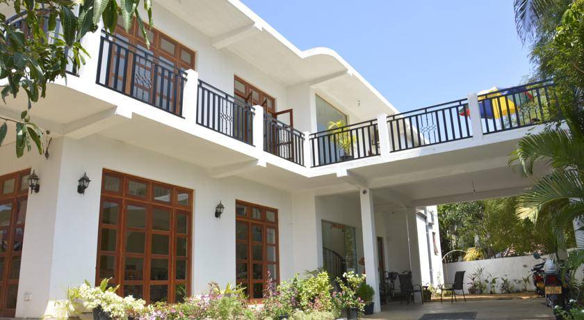 Araliya Blue Beach View Hotel 2* Шри-Ланка, Негомбо