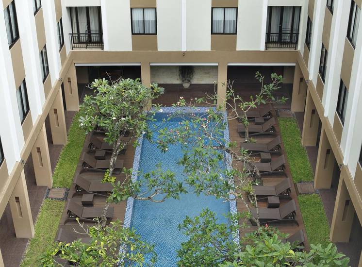 Hotel Santika Kuta 3* Индонезия, Кута