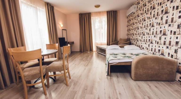 Avenue Deluxe ApartHotel