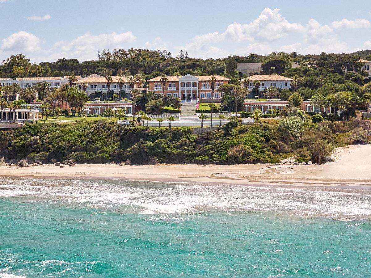 Grecotel Mandola Rosa Suite & Villas