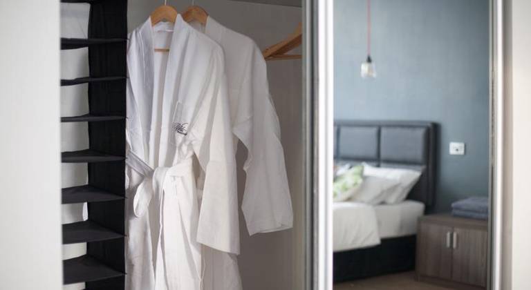 White Boutique Hotel