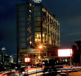 The Bellevue Suites в Джакарте