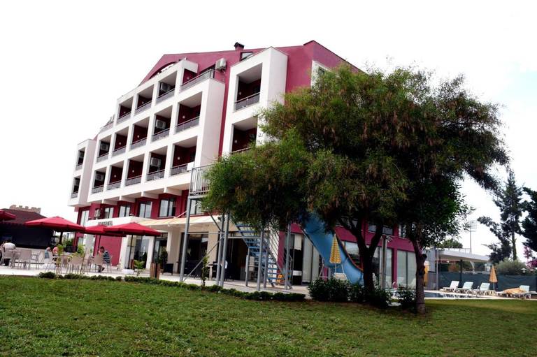 Ceres Hotel