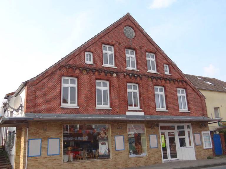 Geraeumige-Ferienwohnung-im-ersten-Obergeschoss-in-Carolinensiel-50012