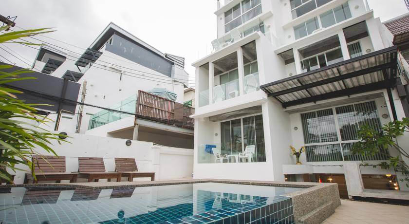 The Front Hotel and Apartments 3* Таиланд, Пхукет