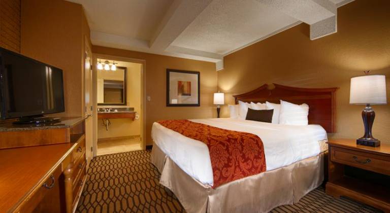 Best Western Plus Savannah Historic District