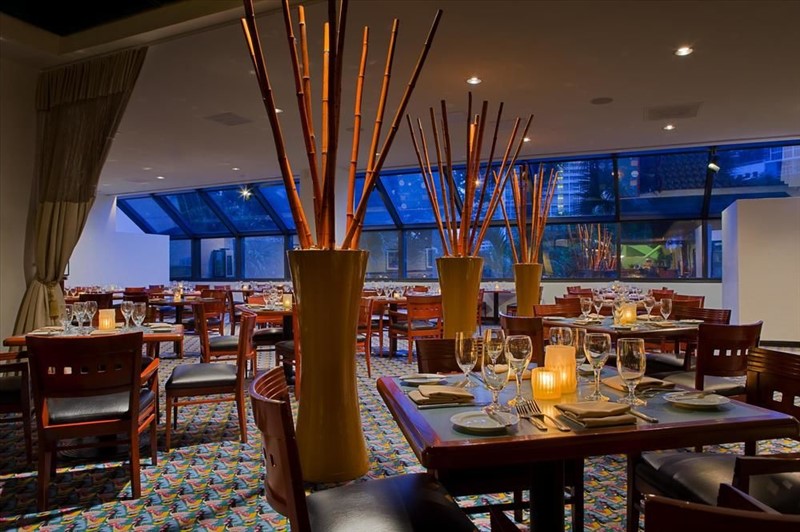 Ресторан hyatt. Hyatt regency miami. хайят ресторан тель авив фото. bed restaurant miami.