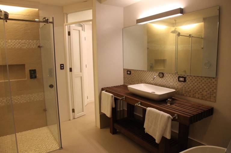Karuna Boracay Suites