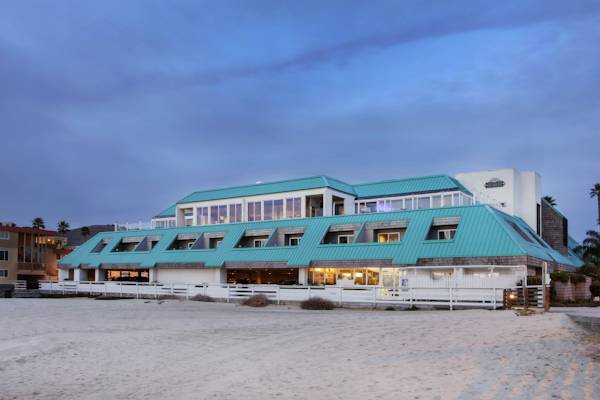SeaVenture Beach Hotel & Restaurant