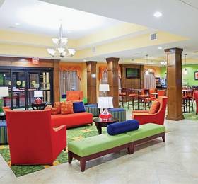 Туры в La Quinta Inn & Suites Pasadena в США