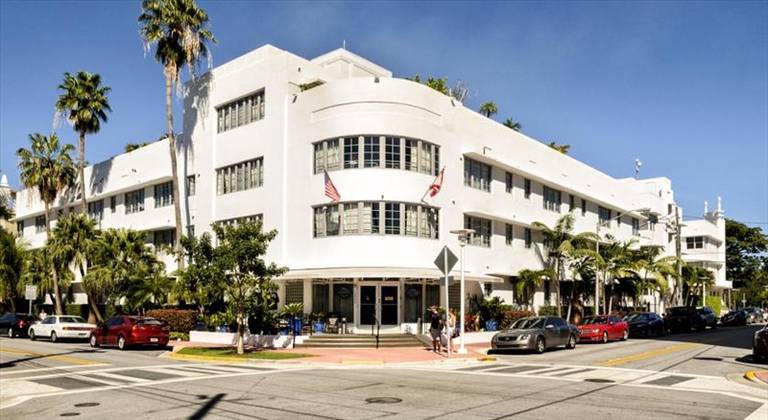 Riviera Hotel & Suites South Beach