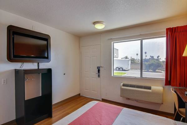 Motel 6 Ventura Beach