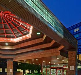 Туры в LaGuardia Plaza Hotel - New York в США
