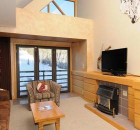 Shoshone Condominium at Big Sky Resort в Монтане