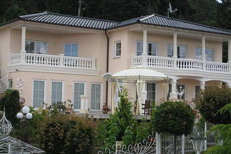 Eifelpalace Iv
