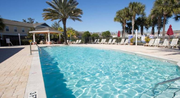 Coral Cay Resort