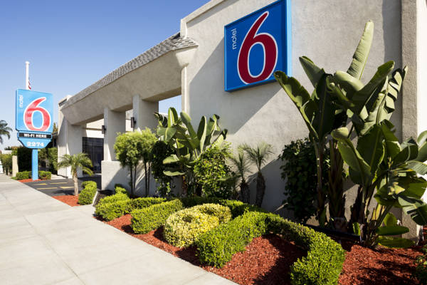 Motel 6 Newport Beach - Costa Mesa