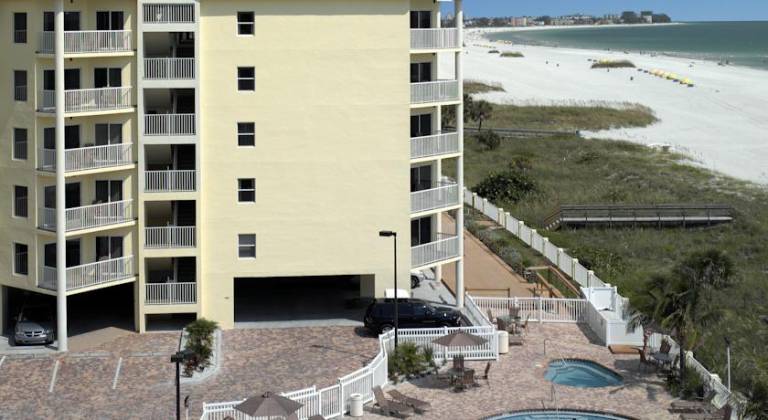 Sunset Vistas Beachfront Suites