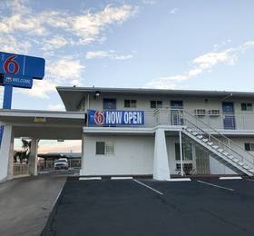 Motel 6 Barstow в Калифорнии