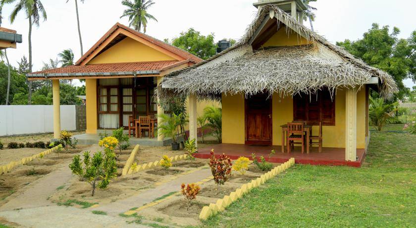Palm Beach Nilaveli Hotel 2* Шри-Ланка, Тринкомали